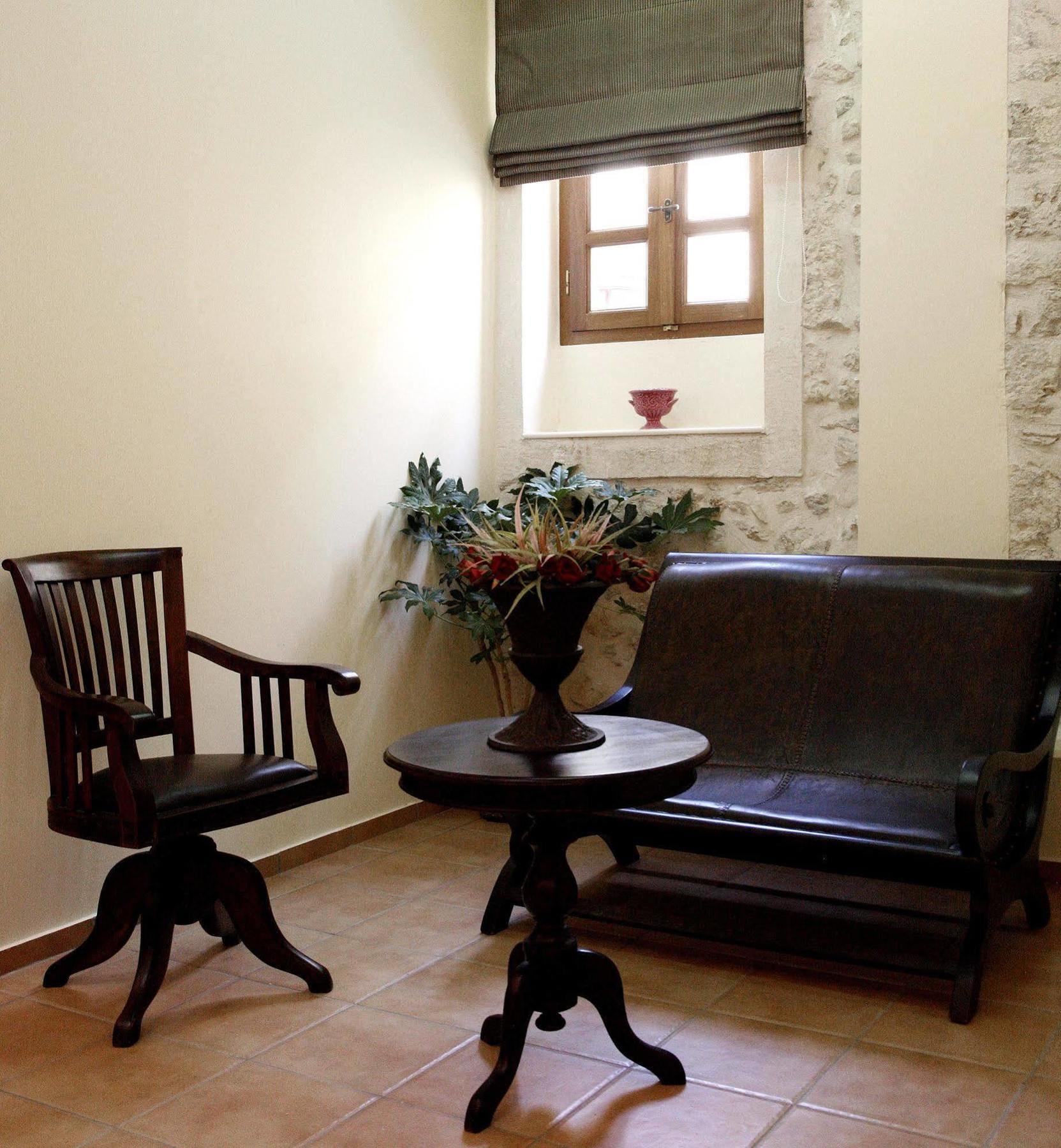 Leo Hotel Réthymnon Extérieur photo